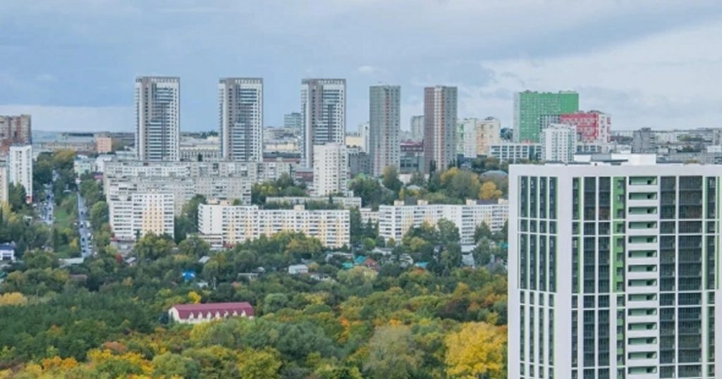 Цены на вторичное жилье в России снижаются, а в Уфе растут