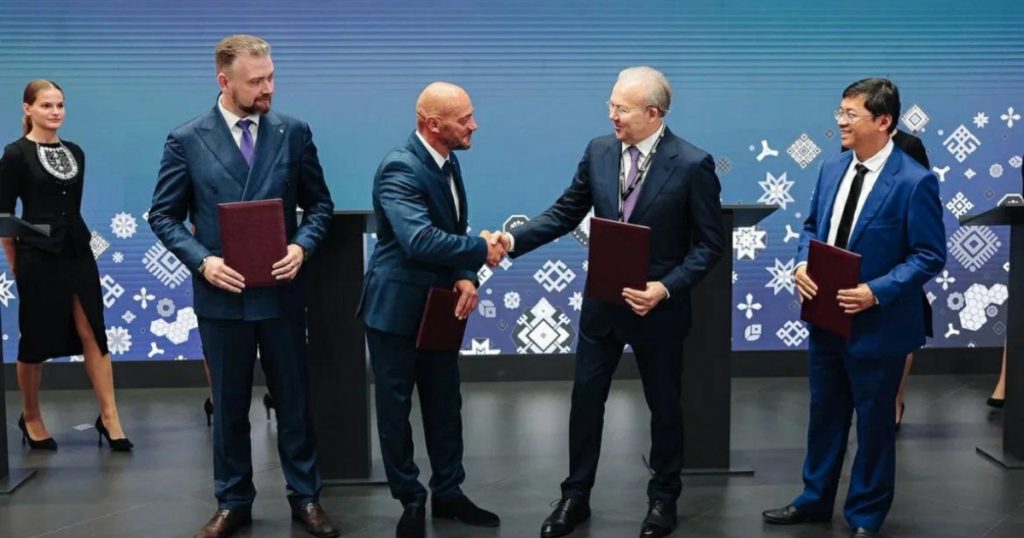 Башкирия на «Иннопроме» договорилась о реализации проектов на ₽5,5 млрд