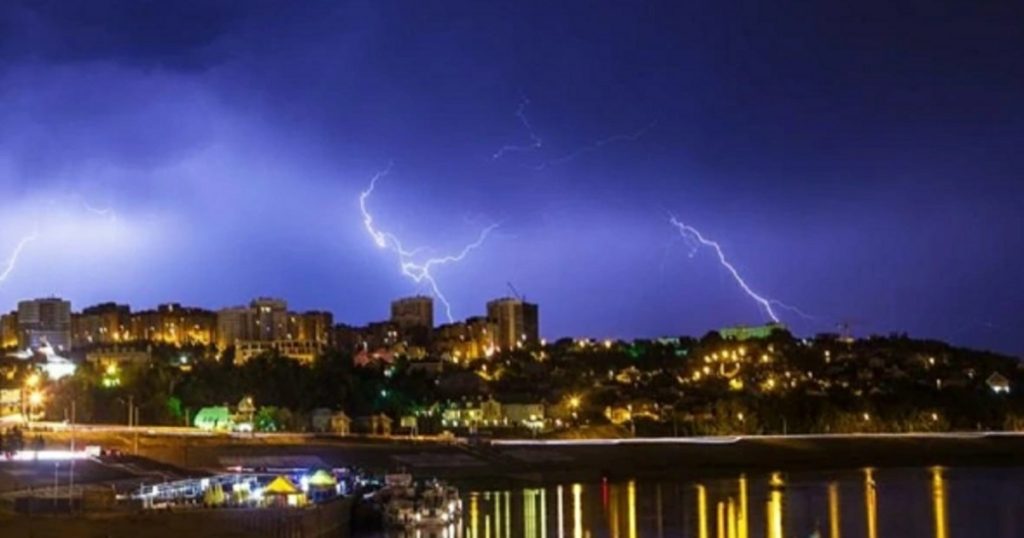 Синоптики спрогнозировали грозы в последние выходные лета в Башкирии