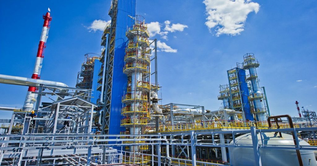 «Газпром нефтехим Салават» выплатит штраф за задержку вагонов на 127 лет