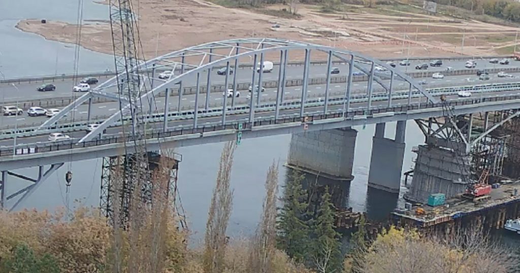 Арочный мост в Уфе открыли после реконструкции