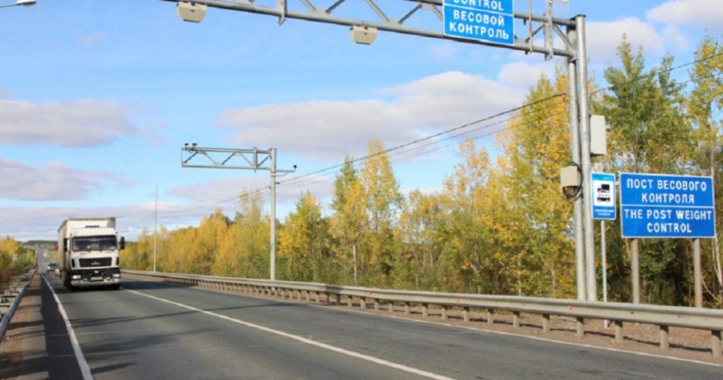 Хабиров призвал в 30 раз увеличить сбор штрафов за нагрузку на дороги