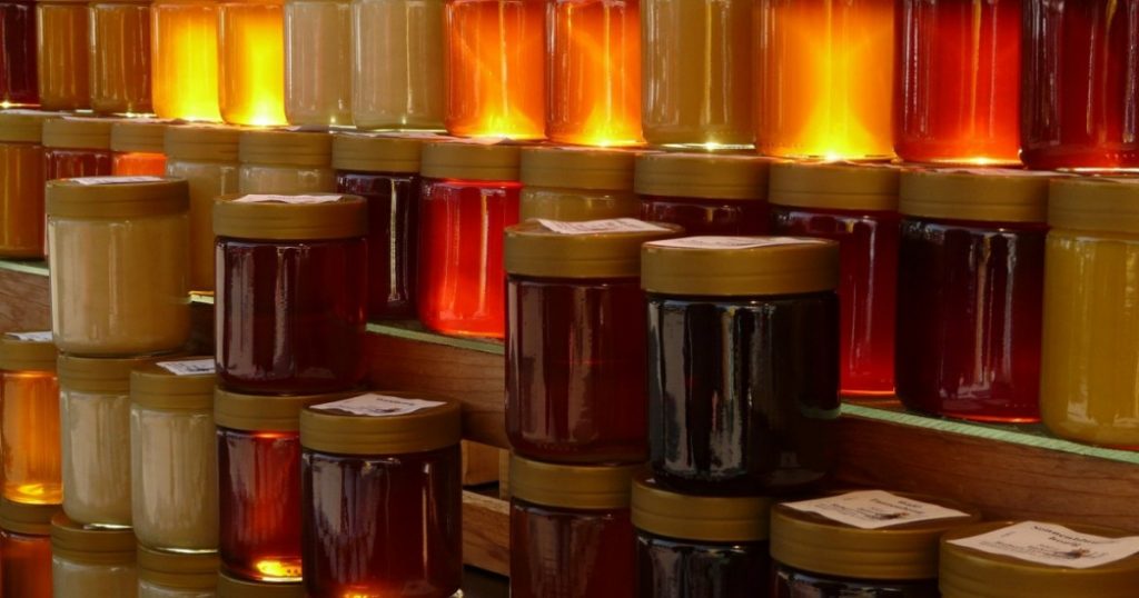 Экспортер меда из Башкирии взыскал ₽13 млн с партнера из Узбекистана