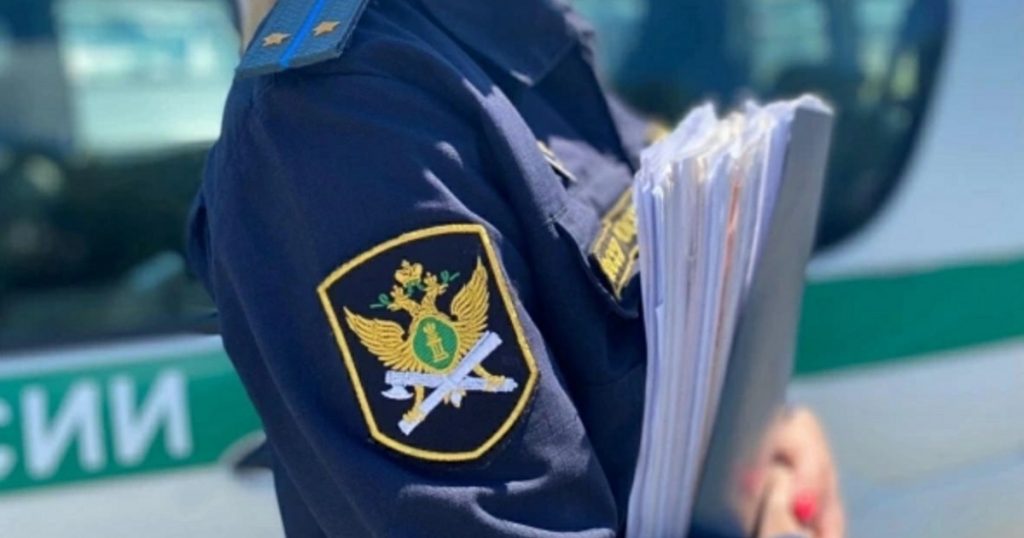 Более 565 тыс. жителей Башкирии оказались невыездными из-за долгов