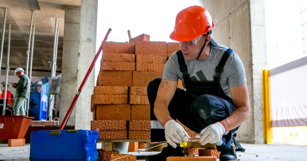 Объем закупок госкомпаний в Башкирии упал вдвое