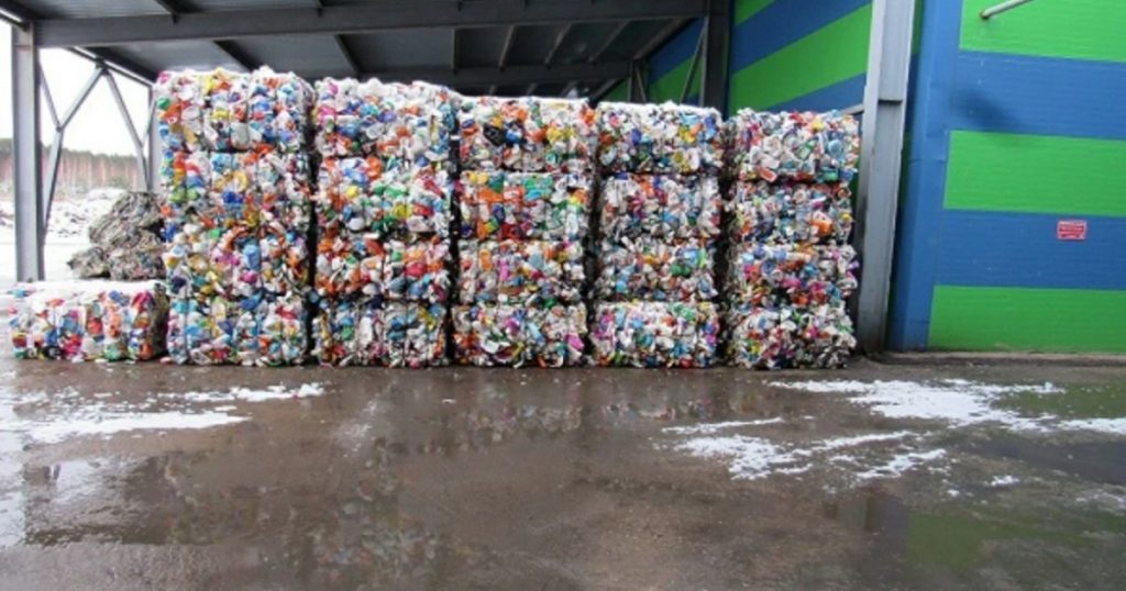 Объем захоронения бытовых отходов в Башкирии за год хотят сократить вдвое