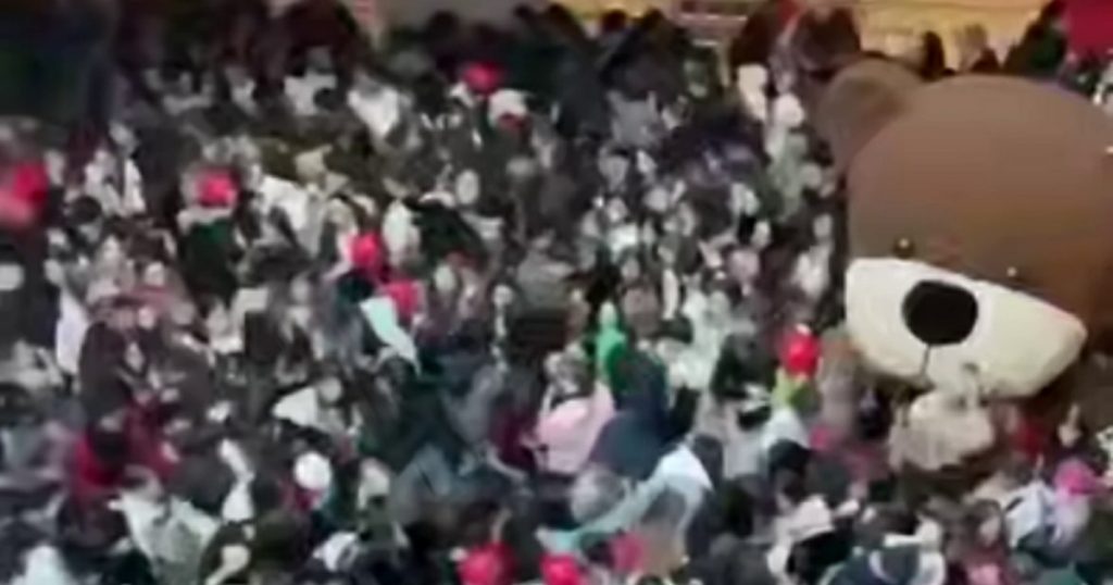 После давки в уфимском ТЦ «Планета» возбудили уголовное дело