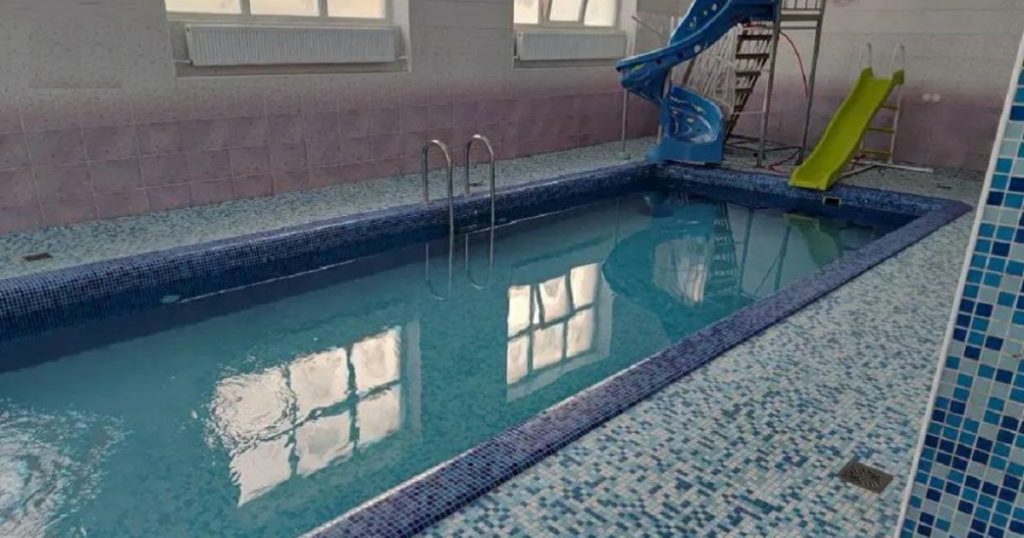 Девять детей отравились парами хлора в бассейне сауны в Стерлитамаке