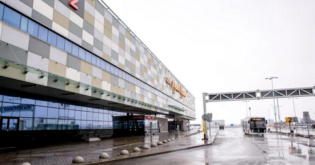 Azur Air досрочно отменяет чартеры в Паттайю из Уфы и еще трех городов