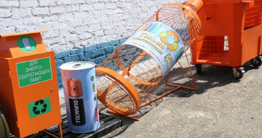 Владельцам «Дюртюлимелиоводстроя» не дали вывести из фирмы мусорные урны