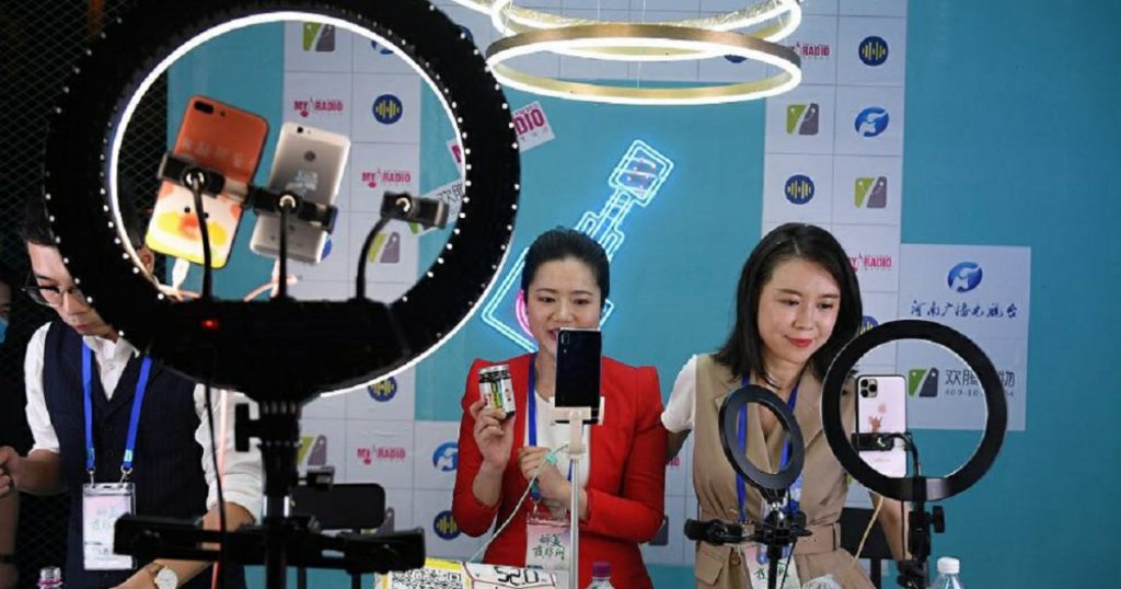 Компании Башкирии начали продвигать товары на стримах китайских блогеров